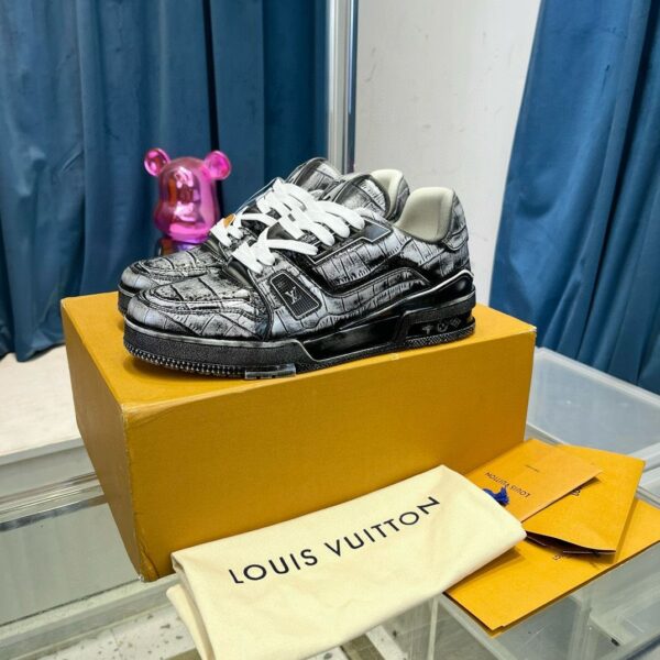 LV trainer