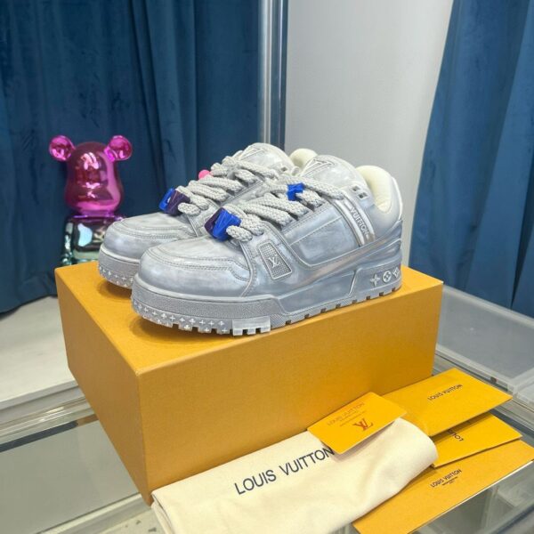 LV trainer