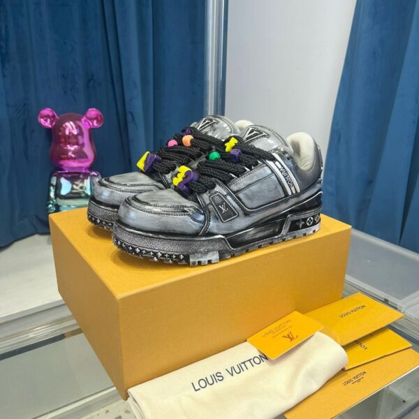 LV trainer