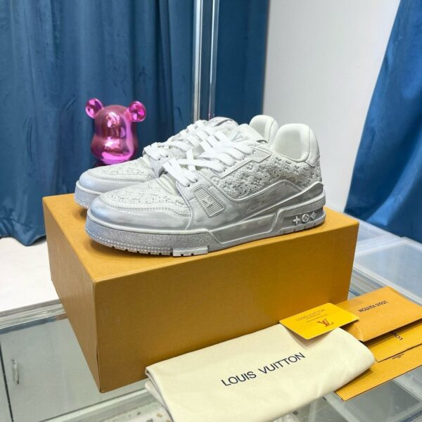 LV trainer