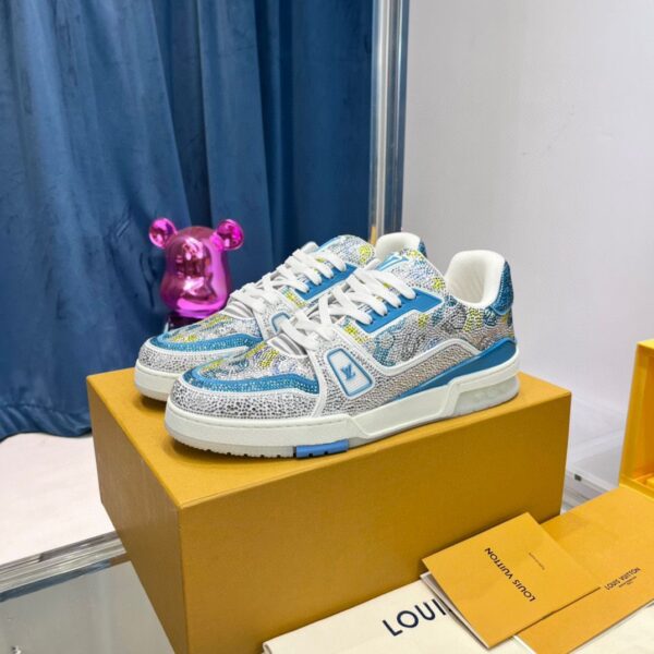 LV trainer