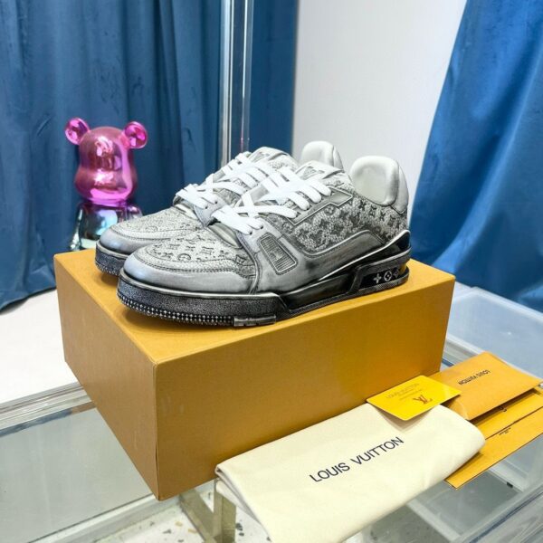 LV trainer