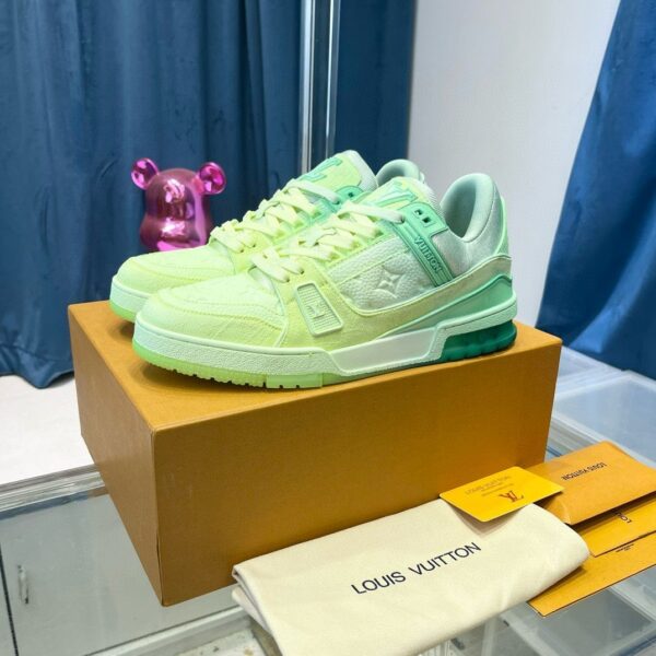 LV trainer