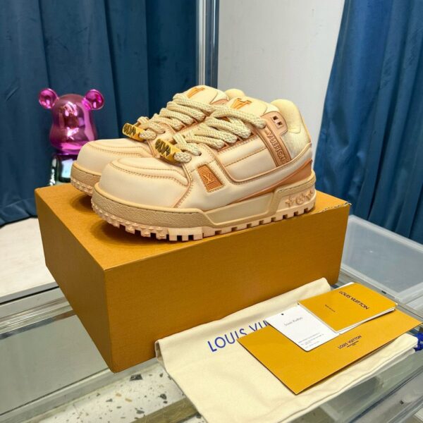 LV trainer