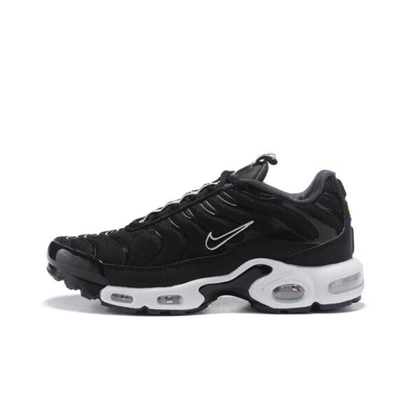 AIR MAX PLUS TN ‘BLACK WHITE’
