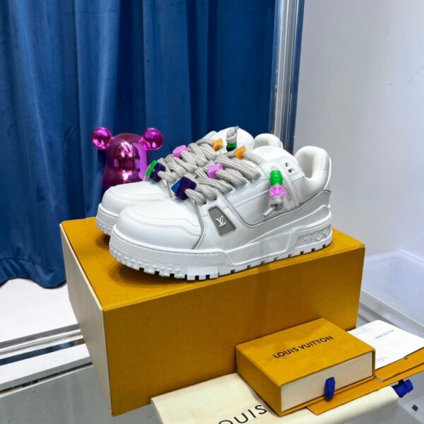 LV trainer
