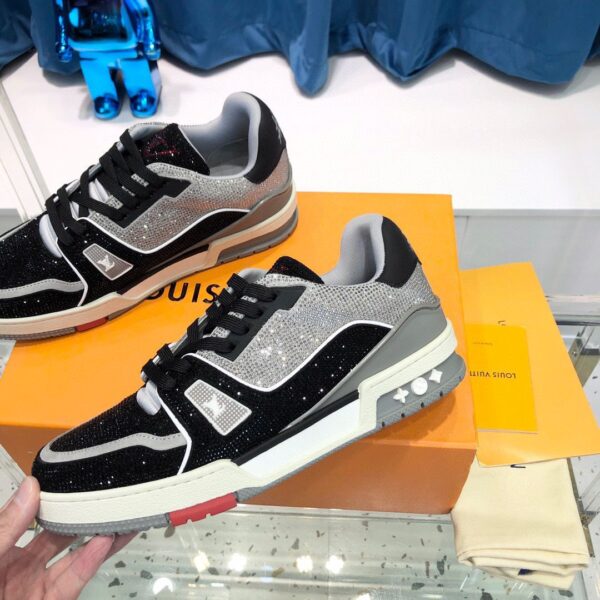 LV trainer