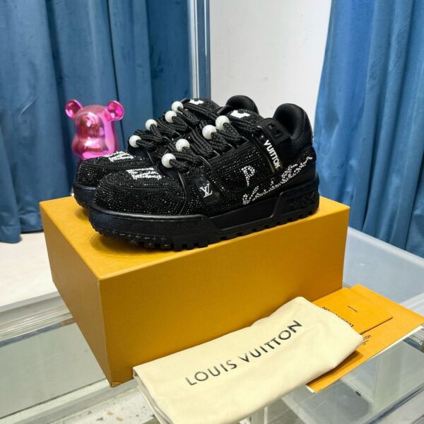 LV trainer