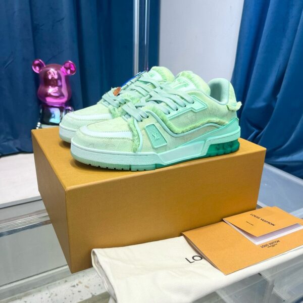 LV trainer