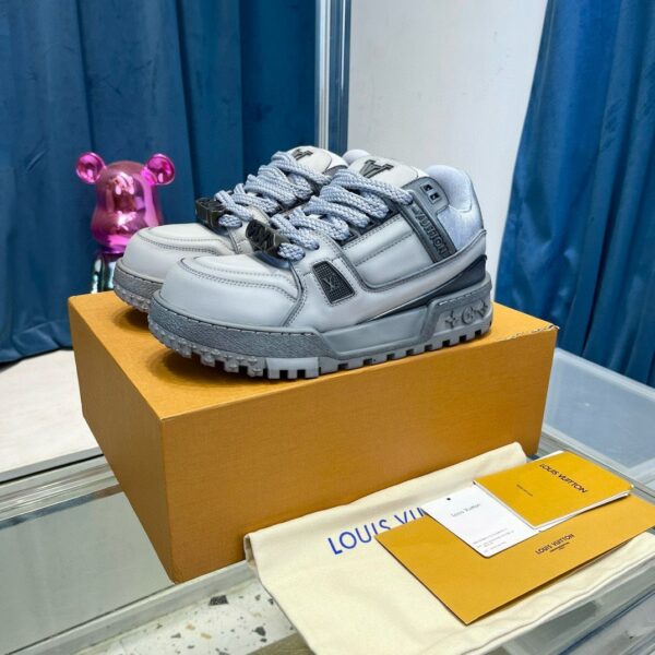 LV trainer